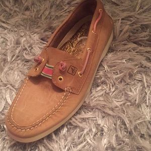 Sperry flat causal shoes